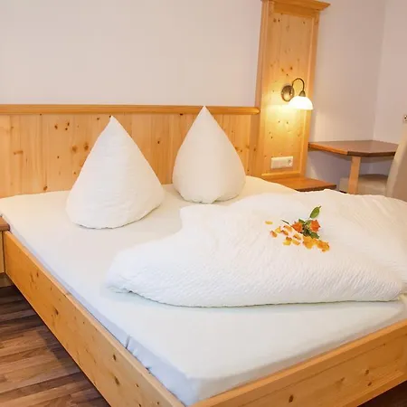 Апартаменты Ferienwohnung Sesselebnerhof *